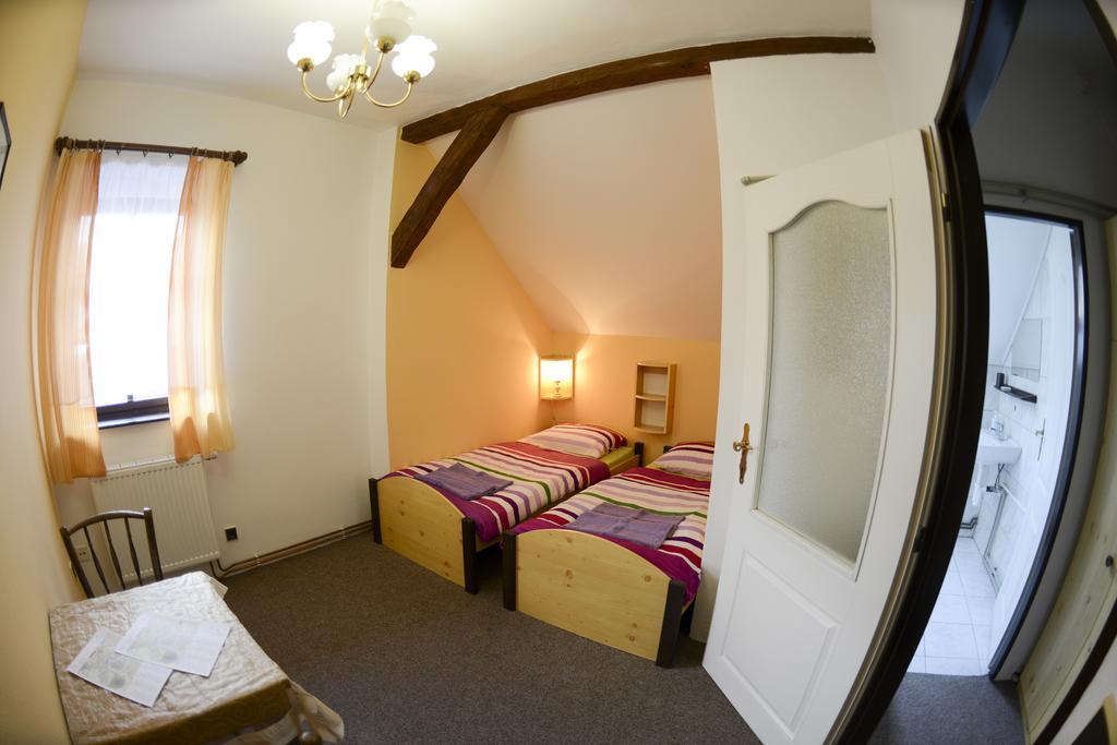 Český Krumlov Penzion Ve Dvorku מראה חיצוני תמונה