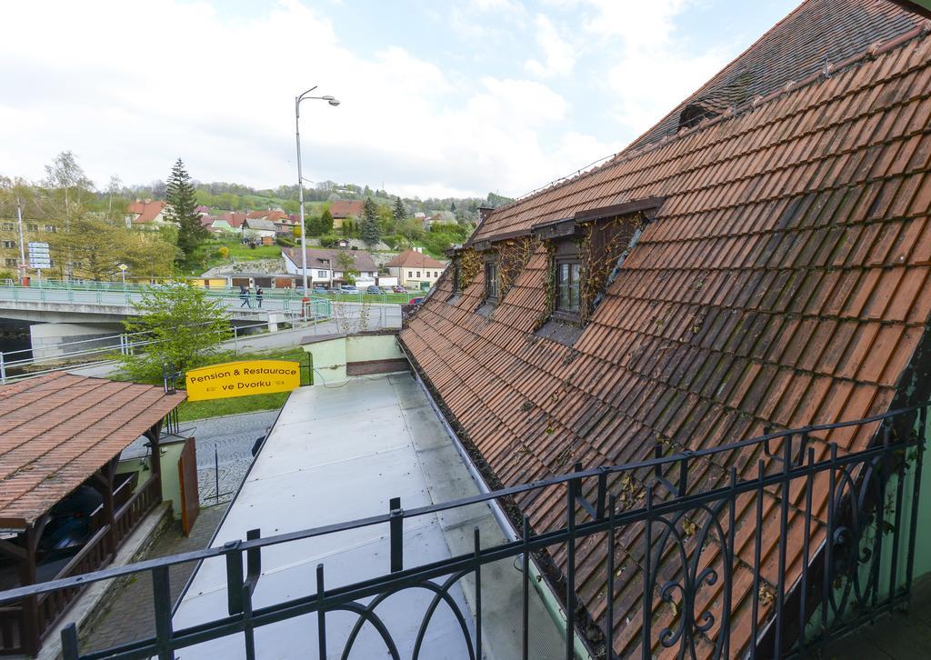 Český Krumlov Penzion Ve Dvorku מראה חיצוני תמונה